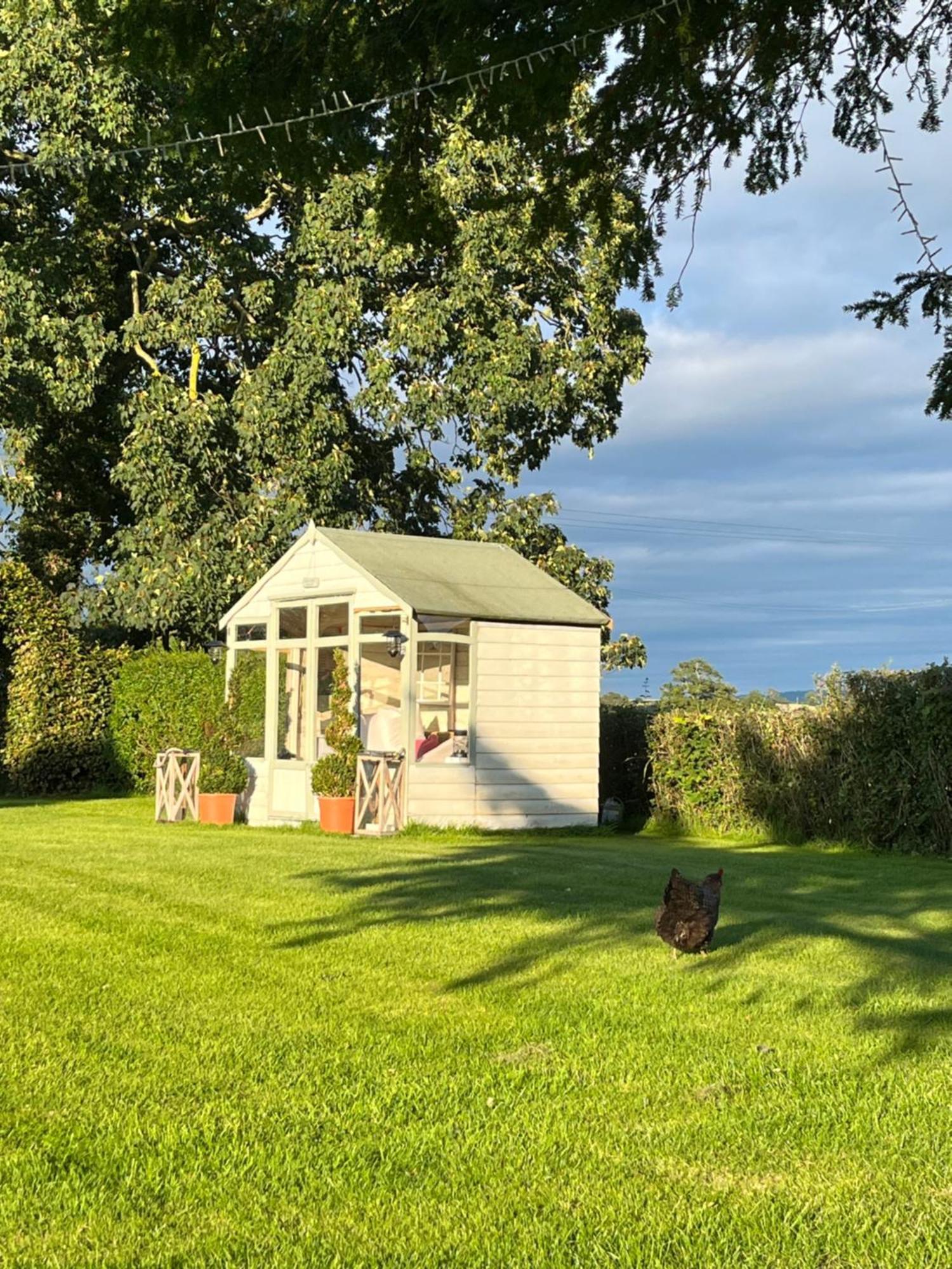 Loppington Spenford House 1640 Listed House Idilic Location Pub Walking Distance B&B 외부 사진